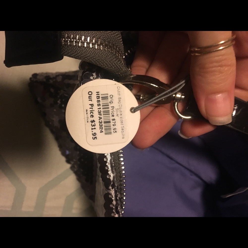 🚫🚫NWT Silver and black sequin purse. - Picture 4 of 4